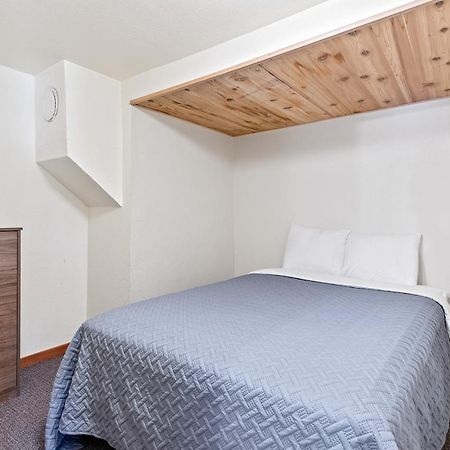 Harney Camp Cabins Хилл-Сити Экстерьер фото